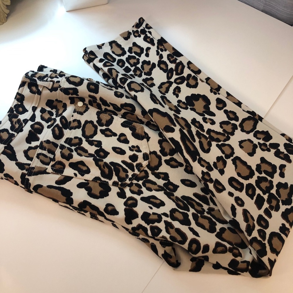 Chico’s So Slimming Fashion Pants Leopard Sz 0.5 - Picture 3 of 13
